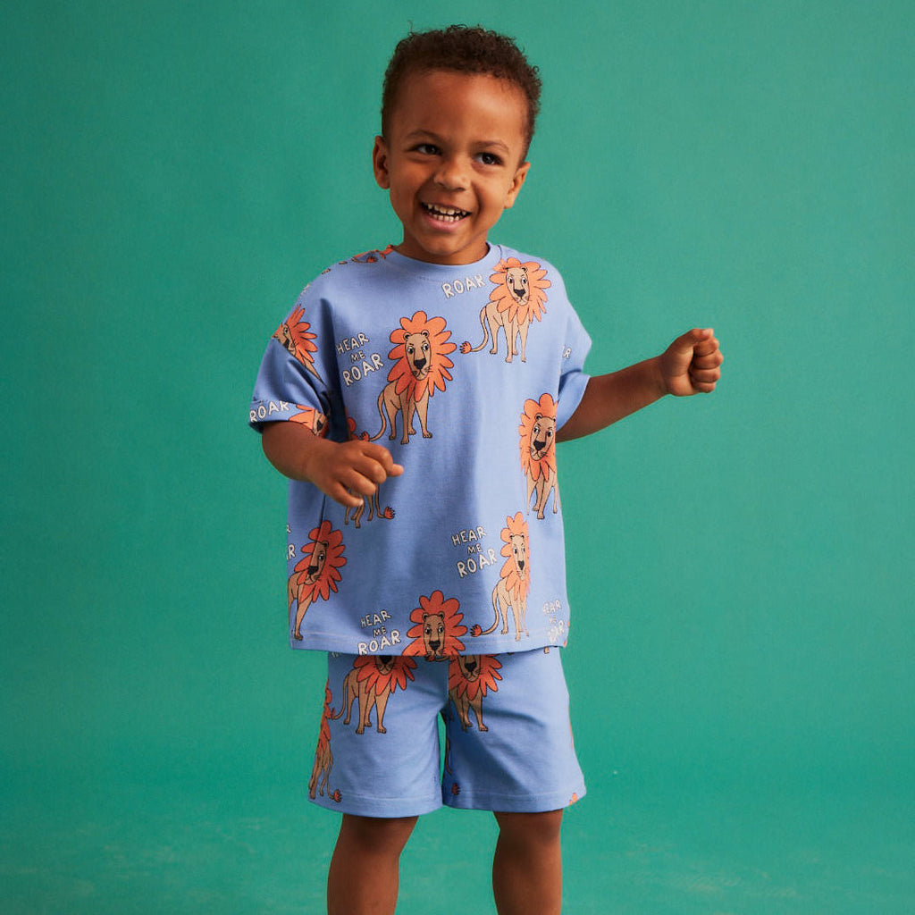 Short sleeve t-shirt- lion blue