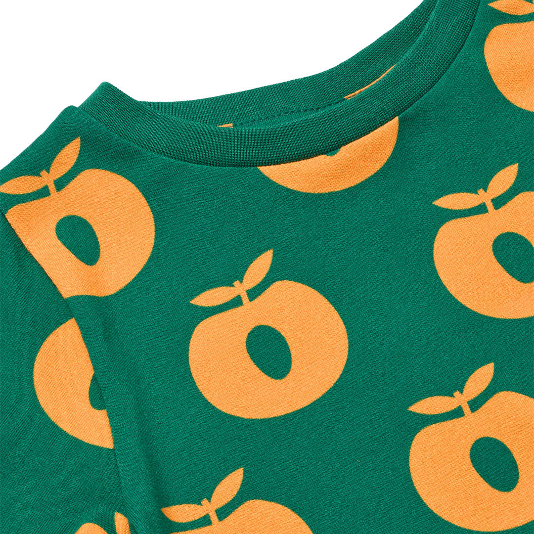 Long-sleeved t-shirt- apples, cedar tree