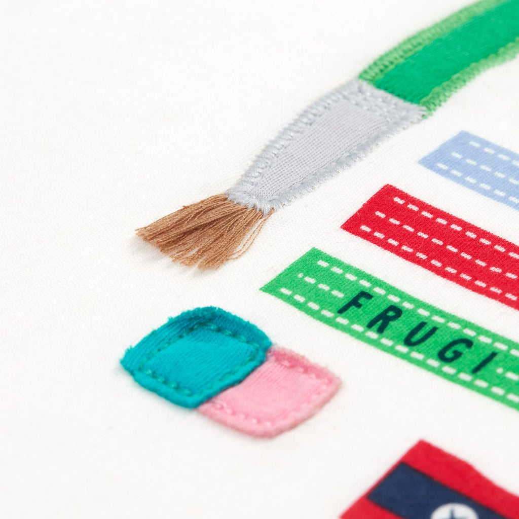 Short-sleeved t-shirt- art supplies
