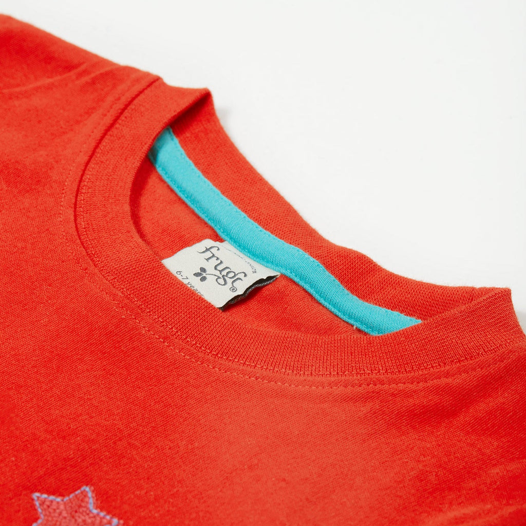 Short-sleeved t-shirt- llama appliqué