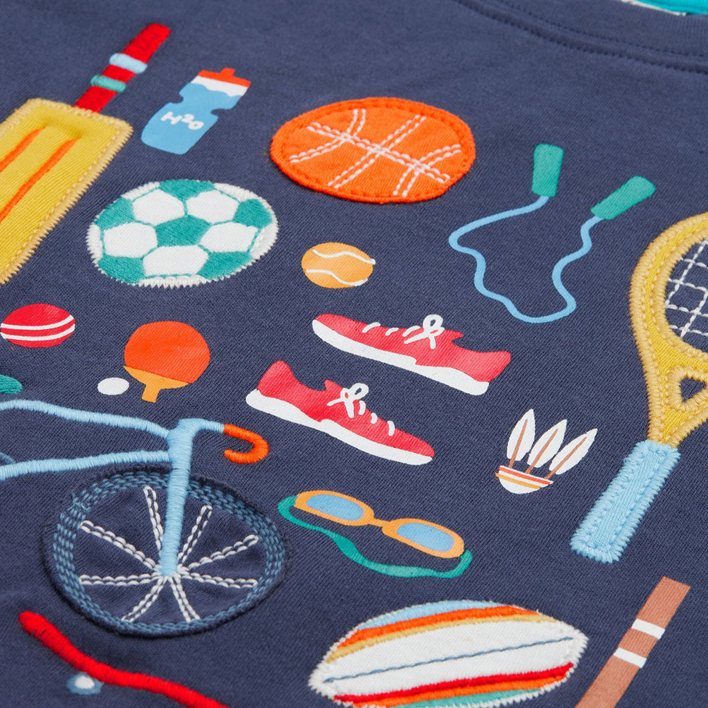 Short-sleeved t-shirt- sports appliqué
