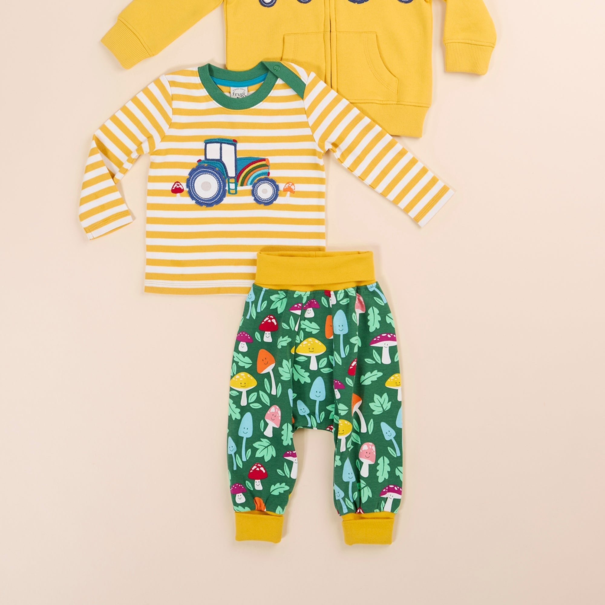 Long-sleeved t-shirt- bumblebee stripe/tractor appliqué