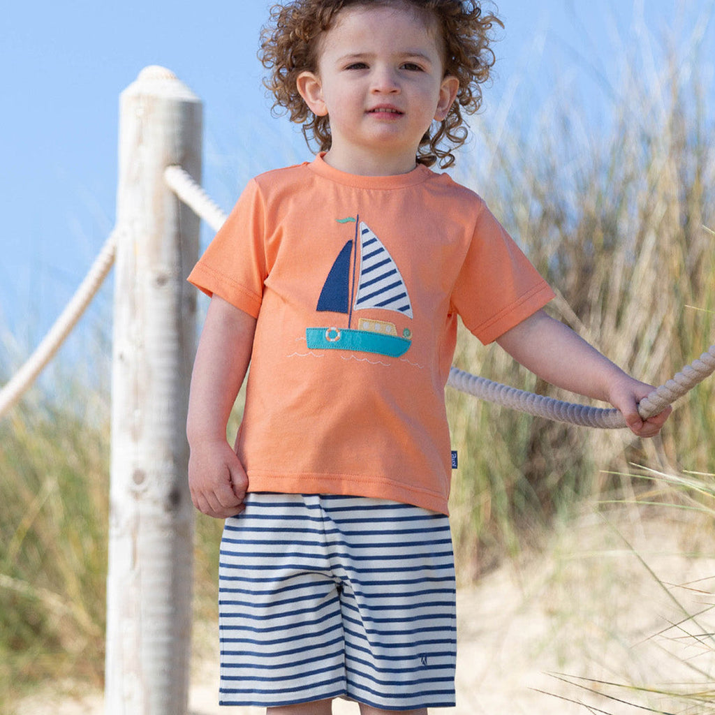 Short-sleeved t-shirt- sailing snail appliqué