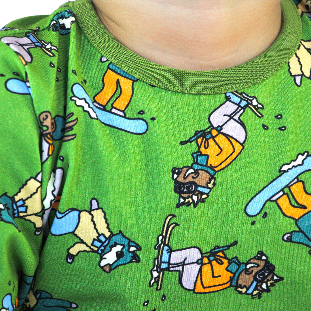 Long-sleeved t-shirt- skiing, moss green