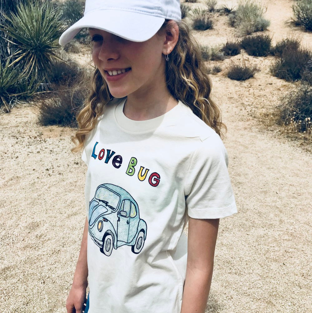 Short/Long-sleeved t-shirt- love bug*