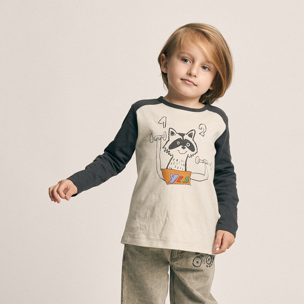 Racoon workout t-shirt: Size 2Y