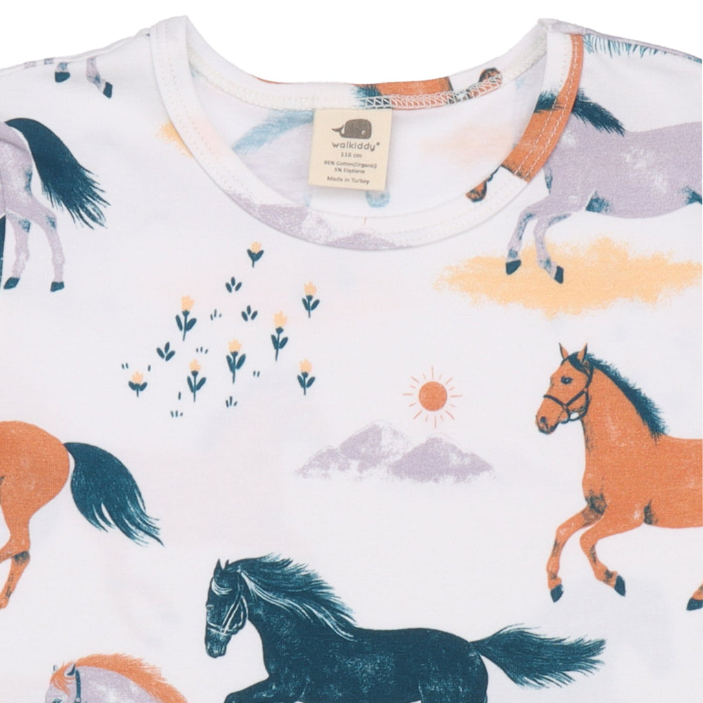 Short-sleeved t-shirt- happy horses