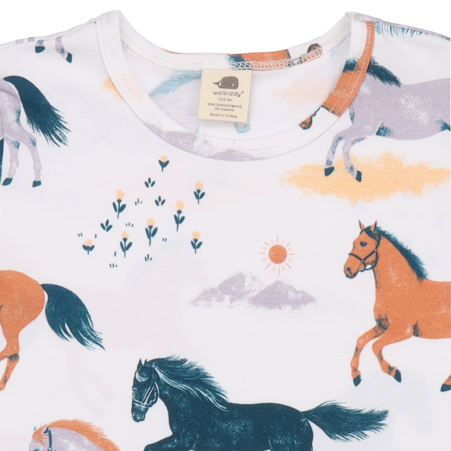 Short-sleeved t-shirt- happy horses