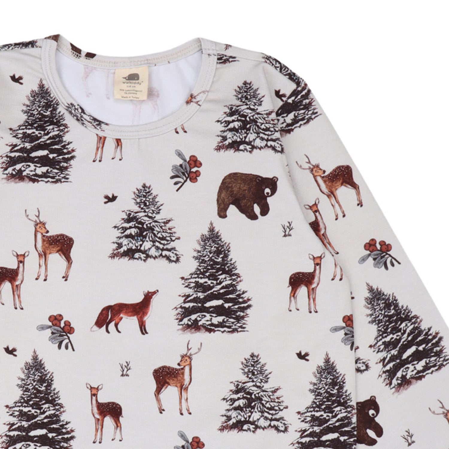 Long-sleeved t-shirt- winter woodland
